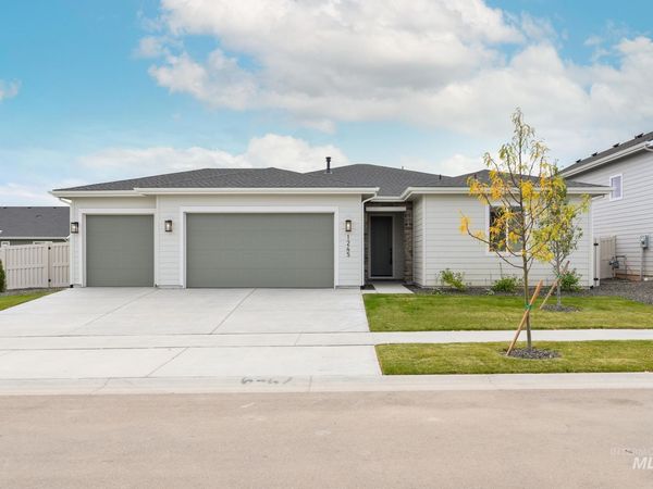 1245 W Grassland St, Middleton, ID 83644