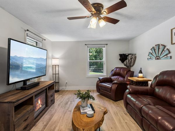 2351 Taylorsville Road , Shacklefords, VA 23156