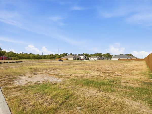 265 Trevor Lane , Greenville, TX 75402