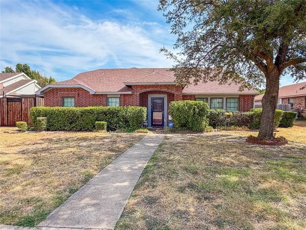 333 S Cannady Drive, Cedar Hill, TX 75104