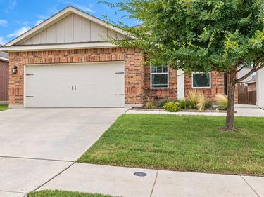 5332 Northfield Drive, Fort Worth, TX 76179