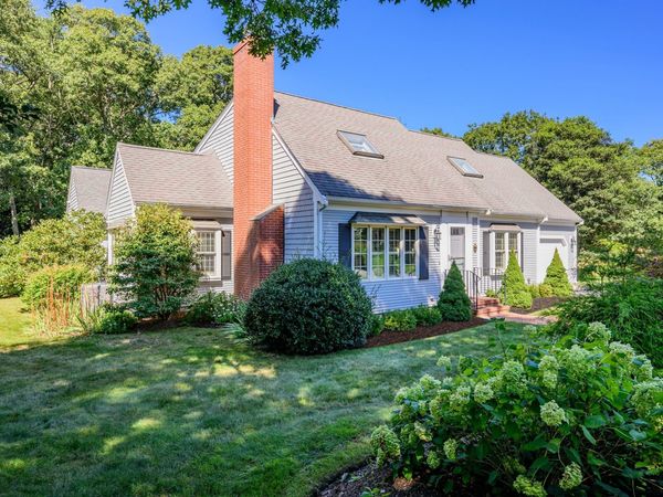 11 Kalmia Way, Barnstable, MA 02632