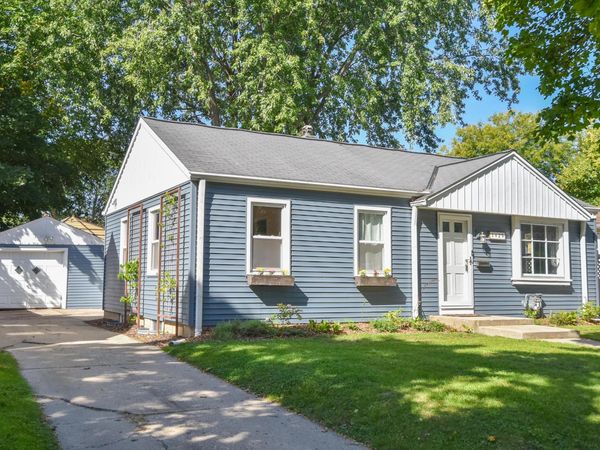 3429 N 95th St, Milwaukee, WI 53222