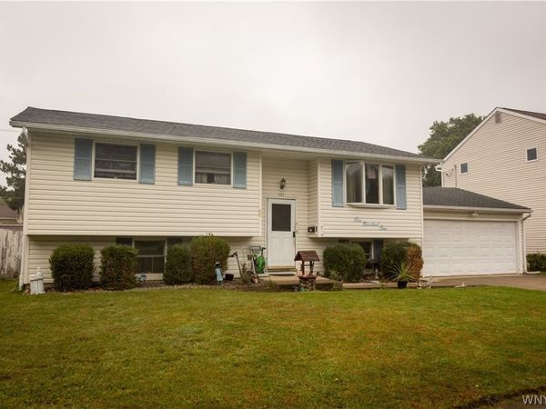 101 Phyllis Drive , Buffalo, NY 14224
