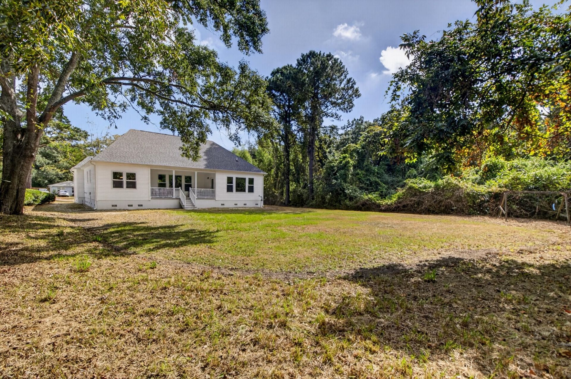 1339 Ronald Lane Photo 3
