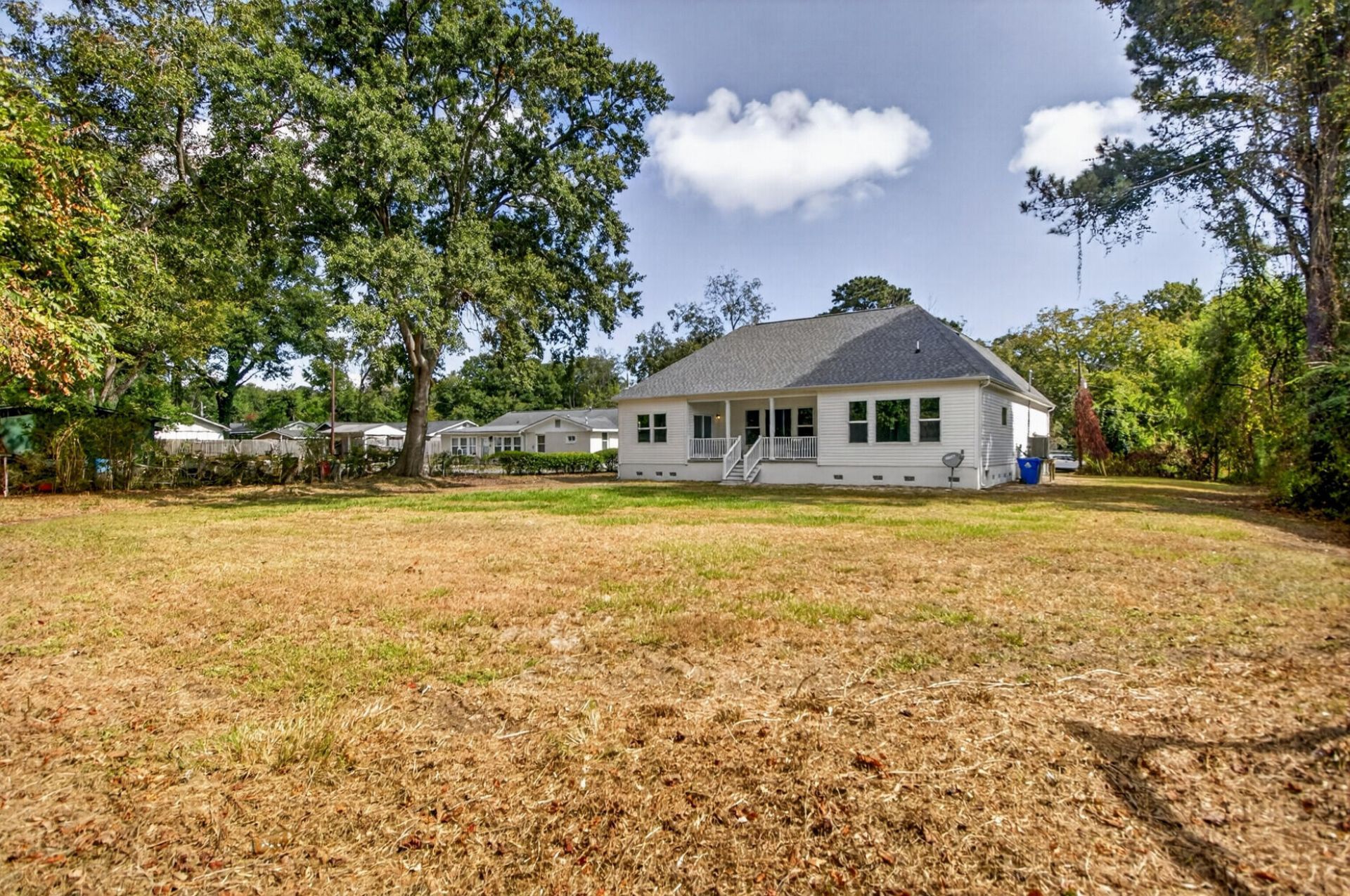 1339 Ronald Lane Photo 4