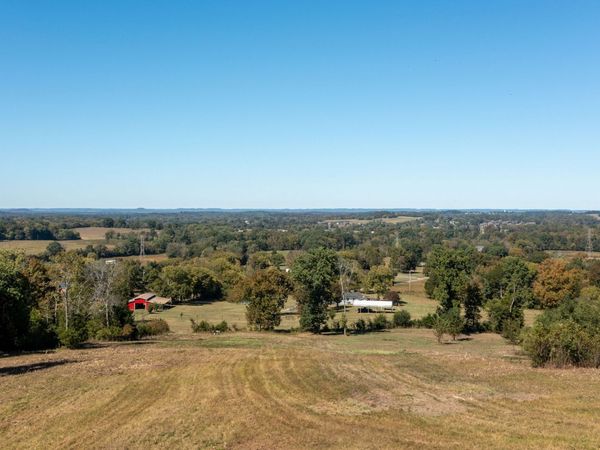 1600 Smith Rd, Lebanon, TN 37087