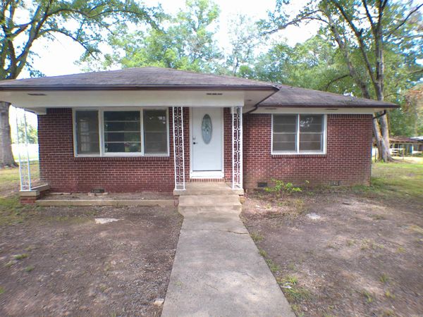 109 N 7th Street , Gurdon, AR 71743