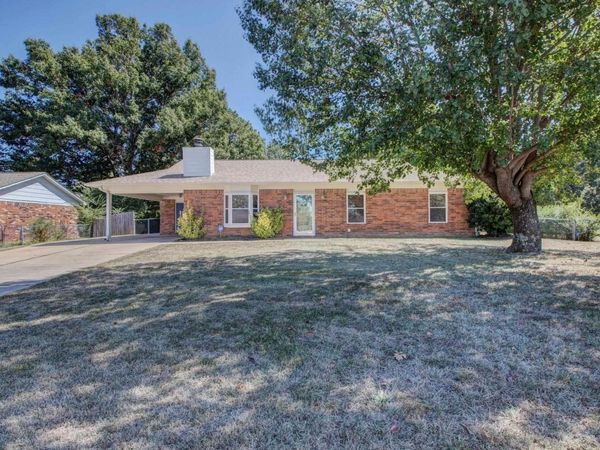 9 Old Orchard Drive , Mabelvale, AR 72103