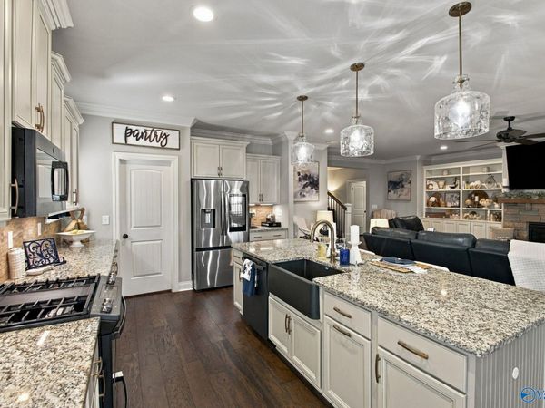 209 Somerdale Lane, Huntsville, AL 35811