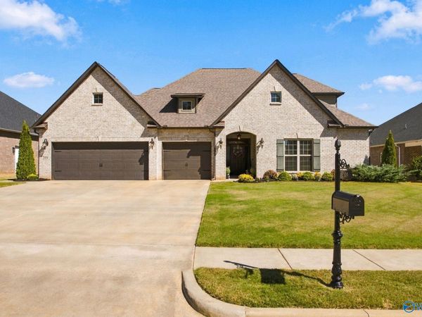 209 Somerdale Lane, Huntsville, AL 35811