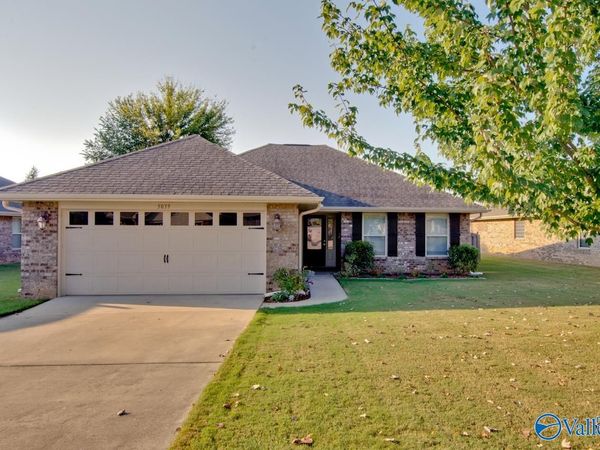 5039 Montauk Trail SE, Owens Cross Roads, AL 35763