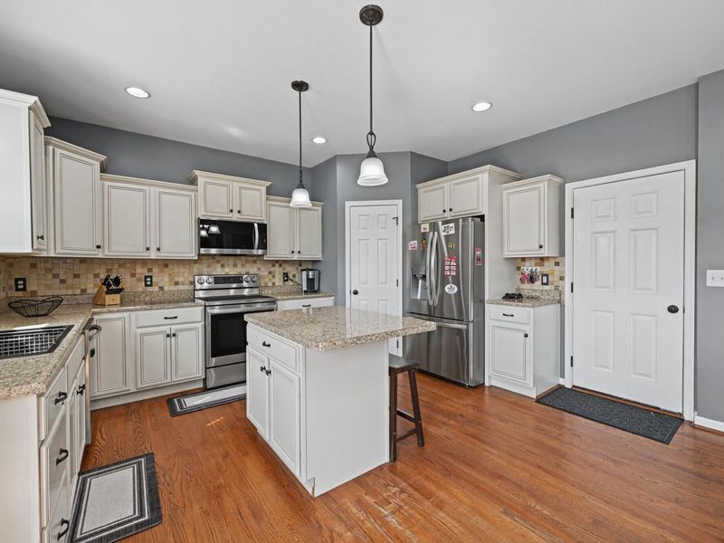 1963 Montpelier Drive, Hebron, KY 41048 Photo 9