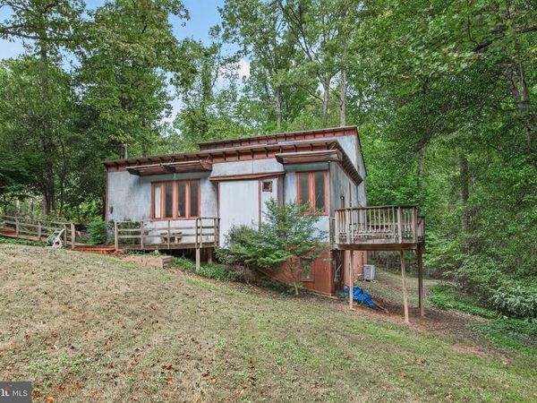 10708 MEADOWOOD DRIVE, VIENNA, VA 22181