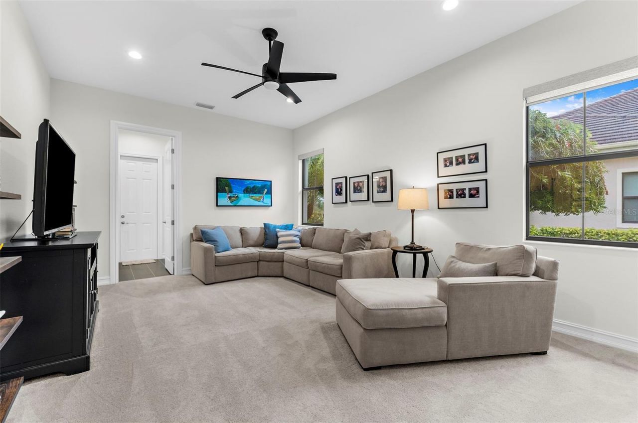 4925 Benito Court, Bradenton, FL 34211 Photo