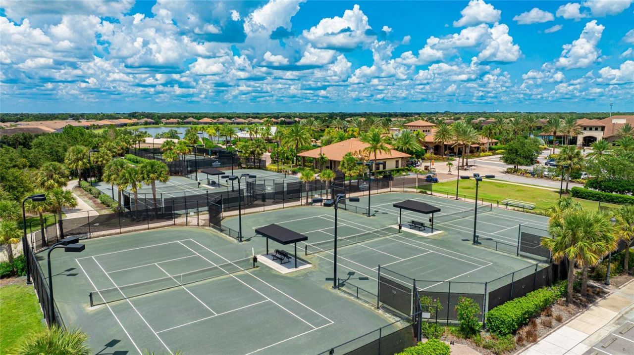 4925 Benito Court, Bradenton, FL 34211 Photo