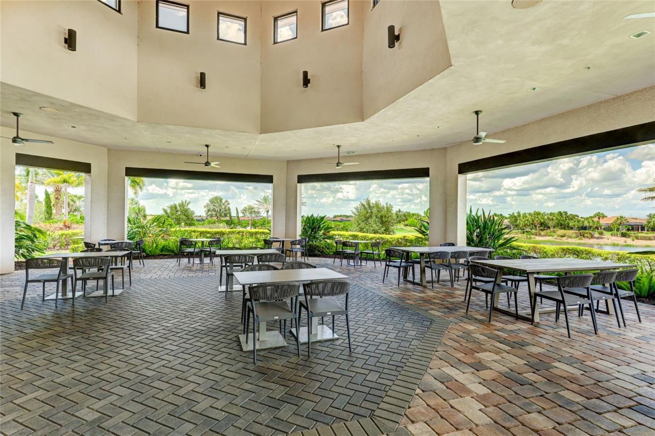 4925 Benito Court, Bradenton, FL 34211 Photo