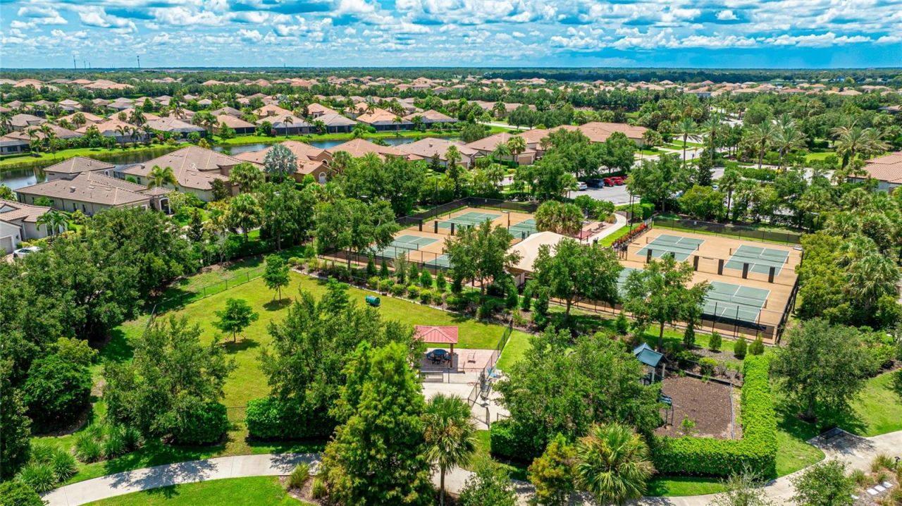 4925 Benito Court, Bradenton, FL 34211 Photo