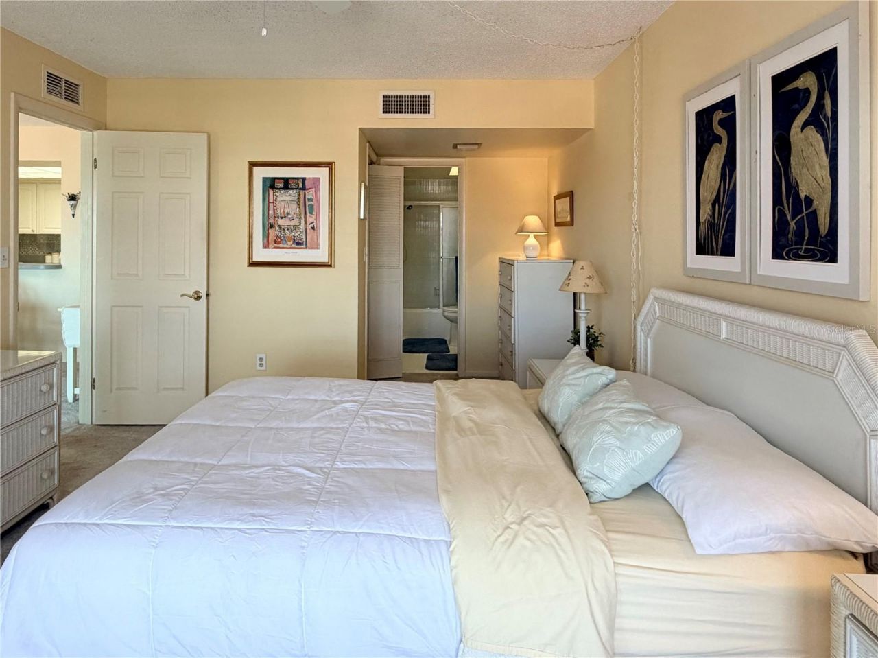 4900 Brittany Drive S, Unit 805, Saint Petersburg, FL 33715 Photo