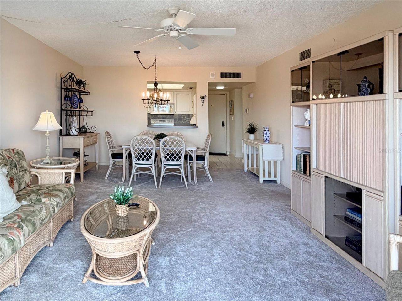 4900 Brittany Drive S, Unit 805, Saint Petersburg, FL 33715 Photo