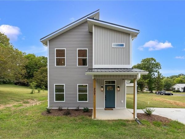 207 E Parker Street , Graham, NC 27253