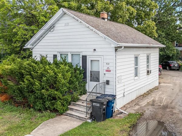 814 MCKINLEY STREET, Oshkosh, WI 54901