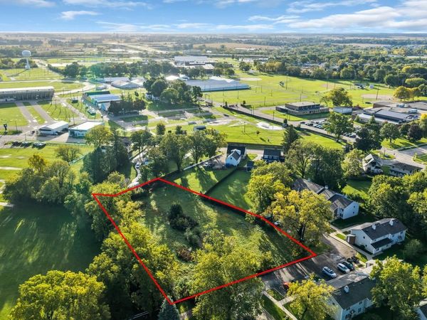 216 E JEFFERSON STREET, Elkhorn, WI 53121