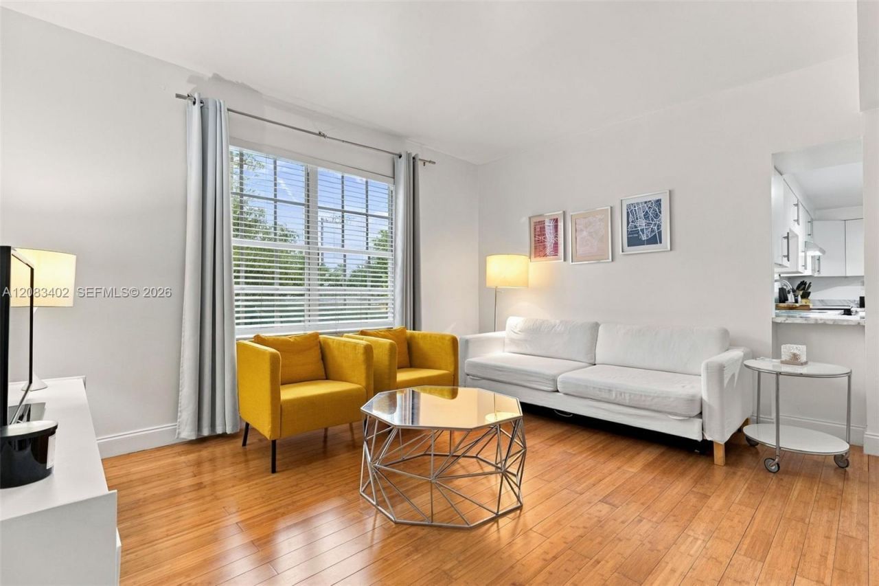 1051 Meridian Ave , Unit 1E, Miami Beach, FL 33139 Photo