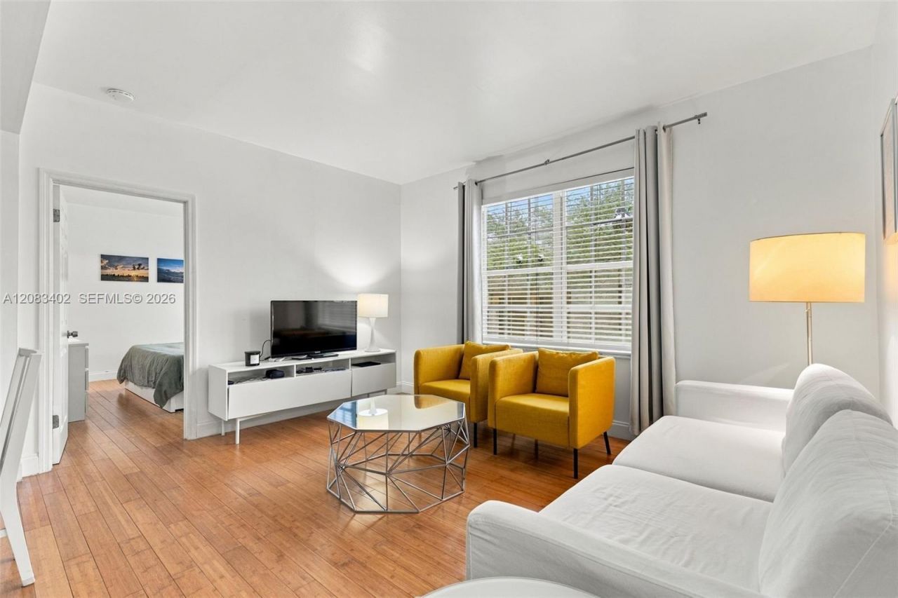1051 Meridian Ave , Unit 1E, Miami Beach, FL 33139 Photo