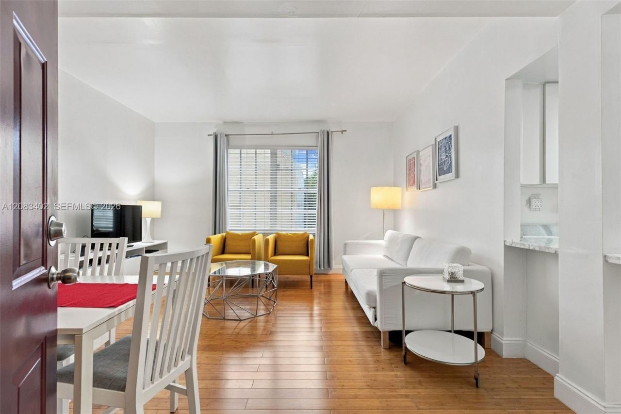 1051 Meridian Ave , Unit 1E, Miami Beach, FL 33139 Photo