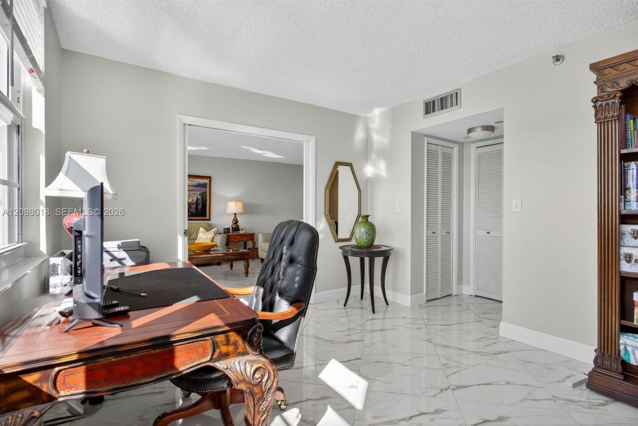 2900 N Course Dr, Unit 905, Pompano Beach, FL 33069 Photo