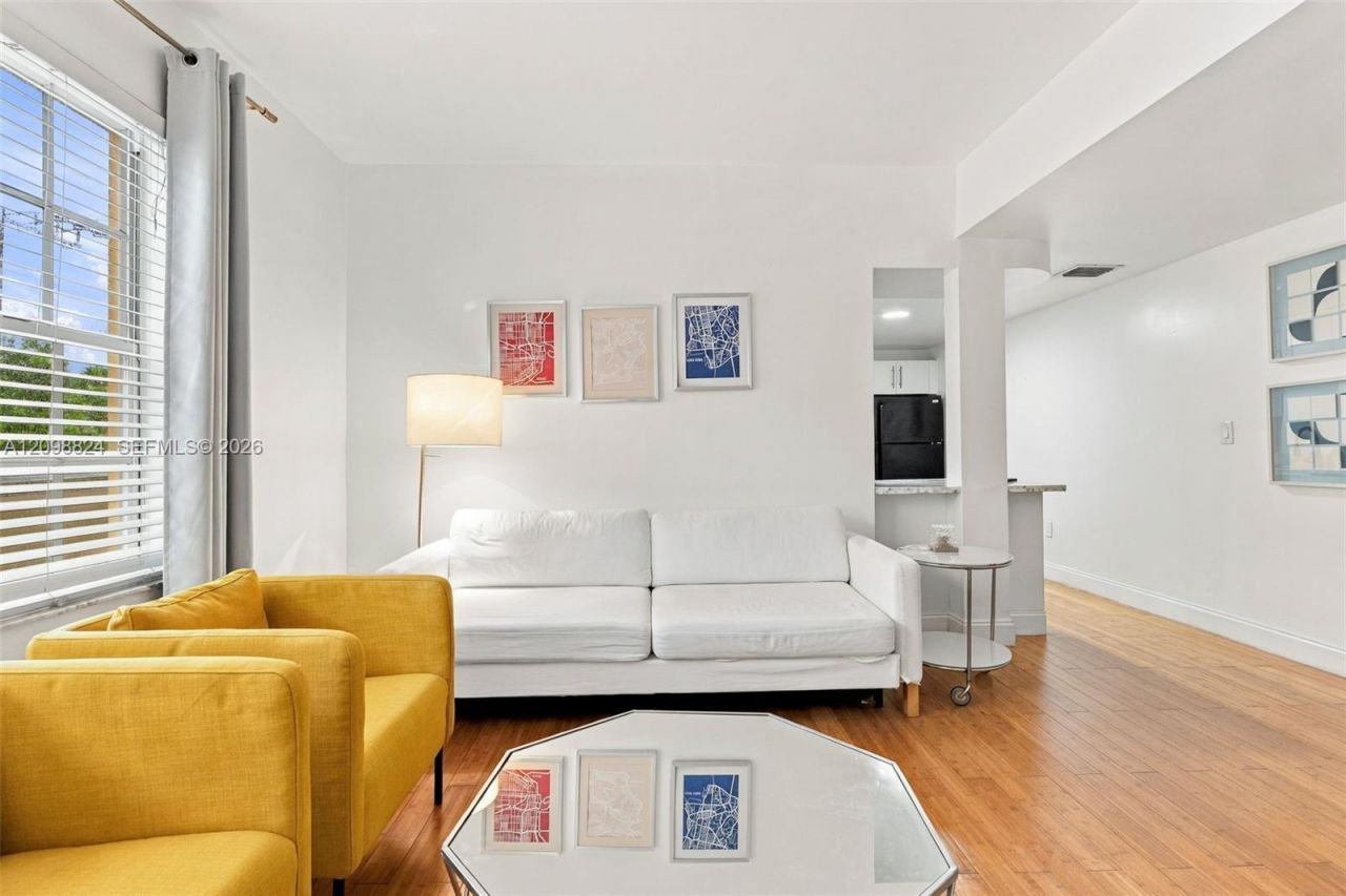 1051 Meridian Ave , Unit 1E, Miami Beach, FL 33139 Photo