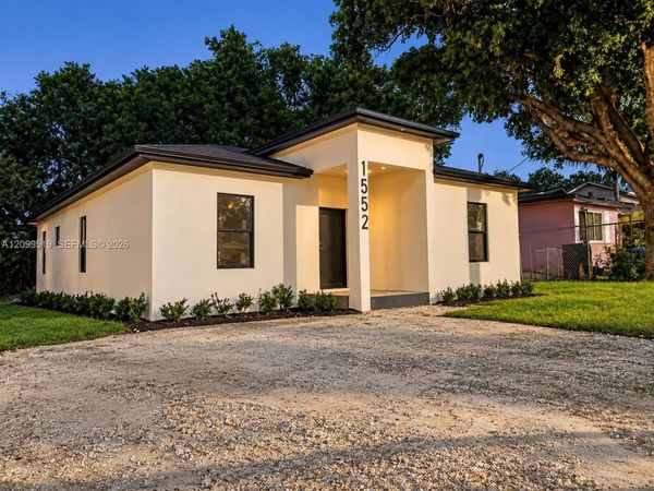 1552 NW 51st Ter, Miami, FL 33142