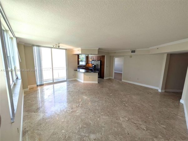2000 N BAYSHORE DR, Unit 627, Miami, FL 33137