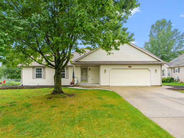 3061 Mandarin Grove Lane, Kalamazoo, MI 49004