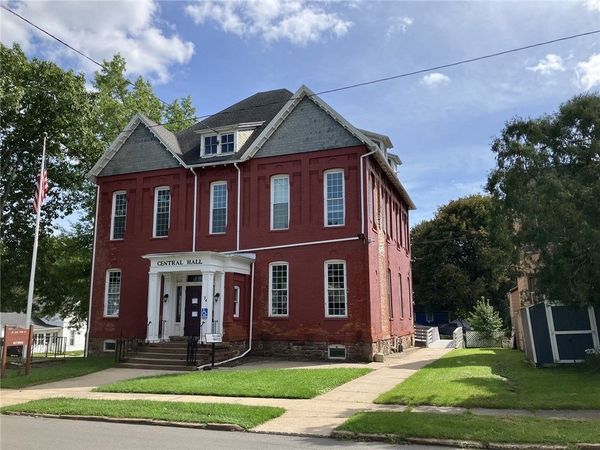 34 E Park Street, Albion, NY 14411