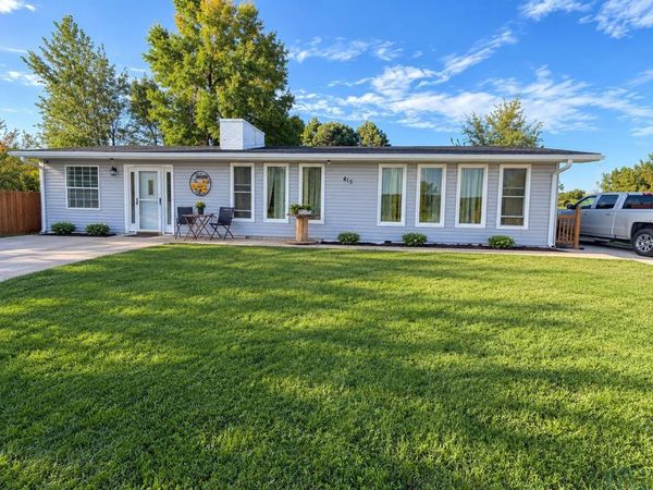 415 Elm St, Hubbard, NE 68741