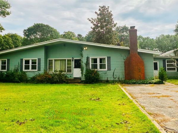 51 Bellows Terrace , Hampton Bays, NY 11946