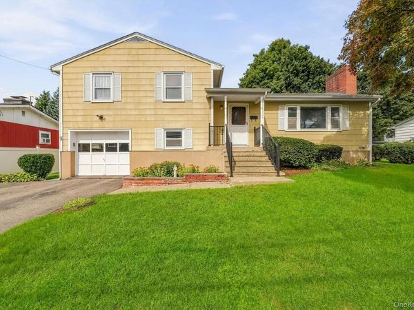224 Bleloch Avenue, Peekskill, NY 10566