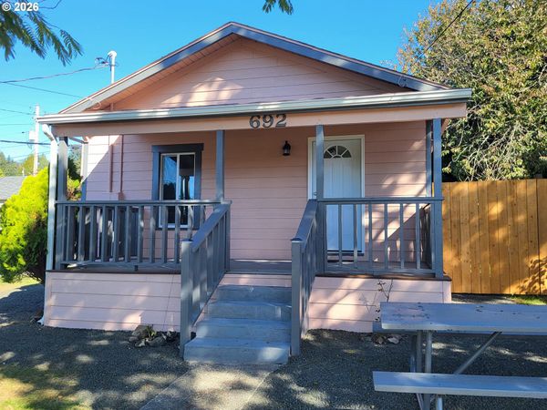 692 N ELLIOTT ST, Coquille, OR 97423
