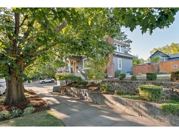 703 SE TENINO ST, Portland, OR 97202