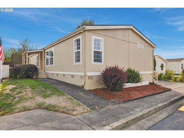 1000 S MCKERN CT, Unit 23, Newberg, OR 97132