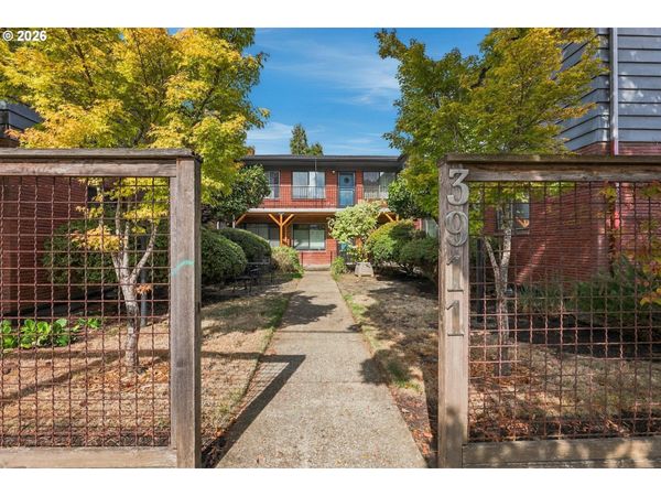 3911 NE KILLINGSWORTH ST, Unit 10, Portland, OR 97211