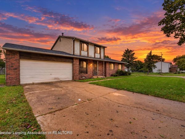 4400 Chadburne Drive, Lansing, MI 48911