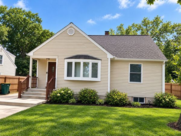 23210 W Lone Tree Lane, Lake Zurich, IL 60047