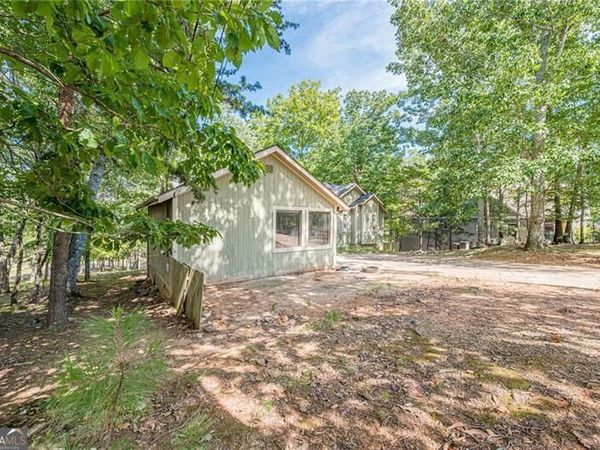141 Red Cloud Drive, Waleska, GA 30183