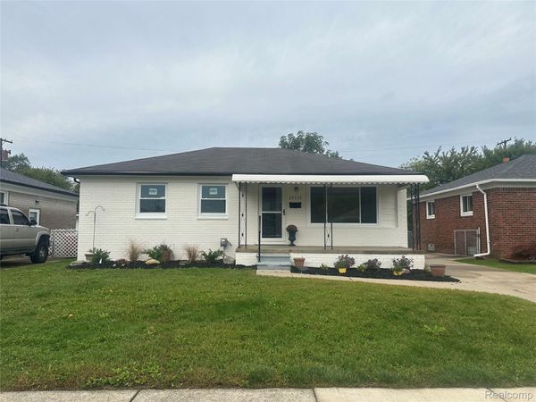 25335 Pattow Street, Roseville, Mi 48066