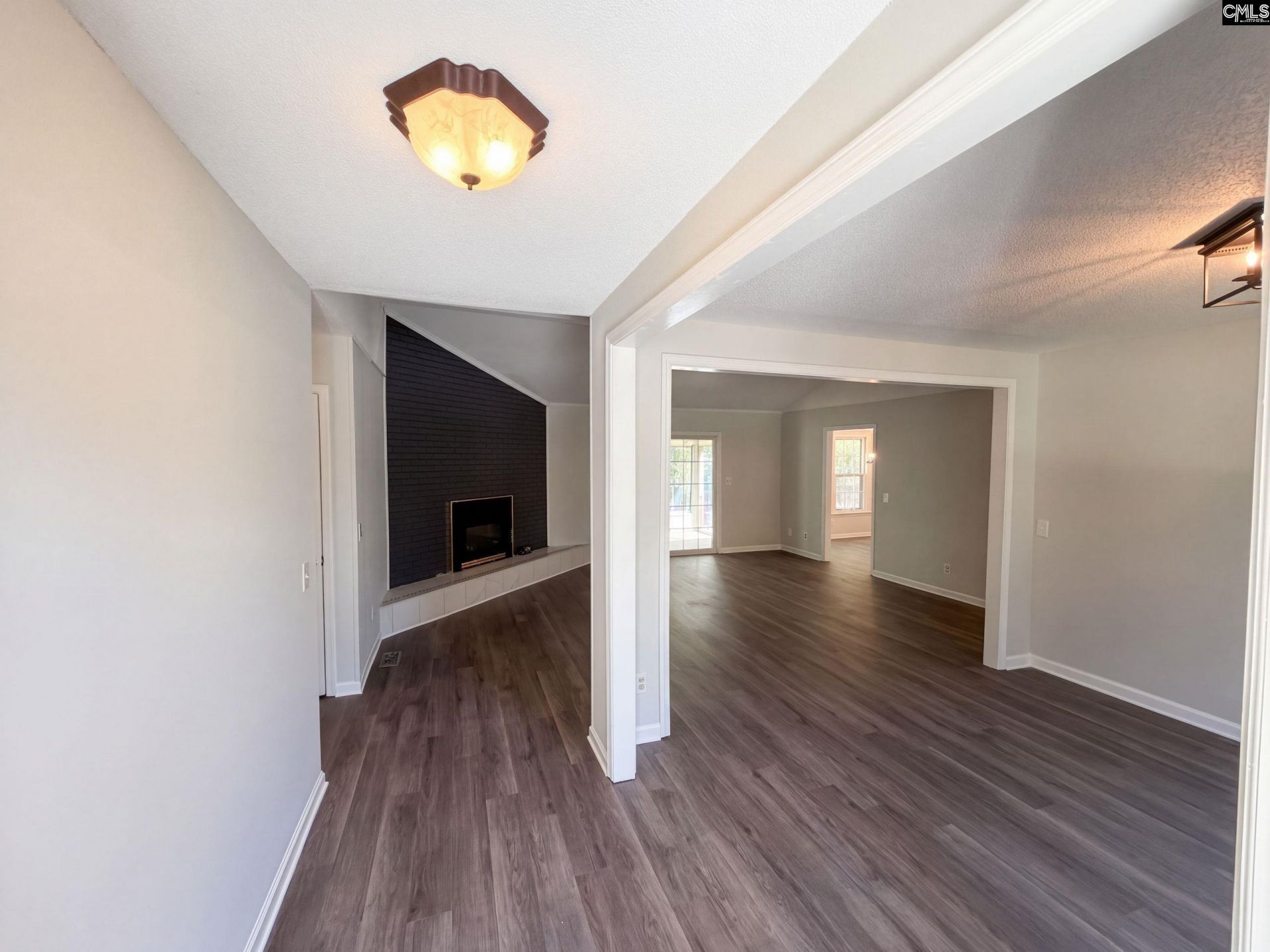 148 Whitwood Circle  Photo 10