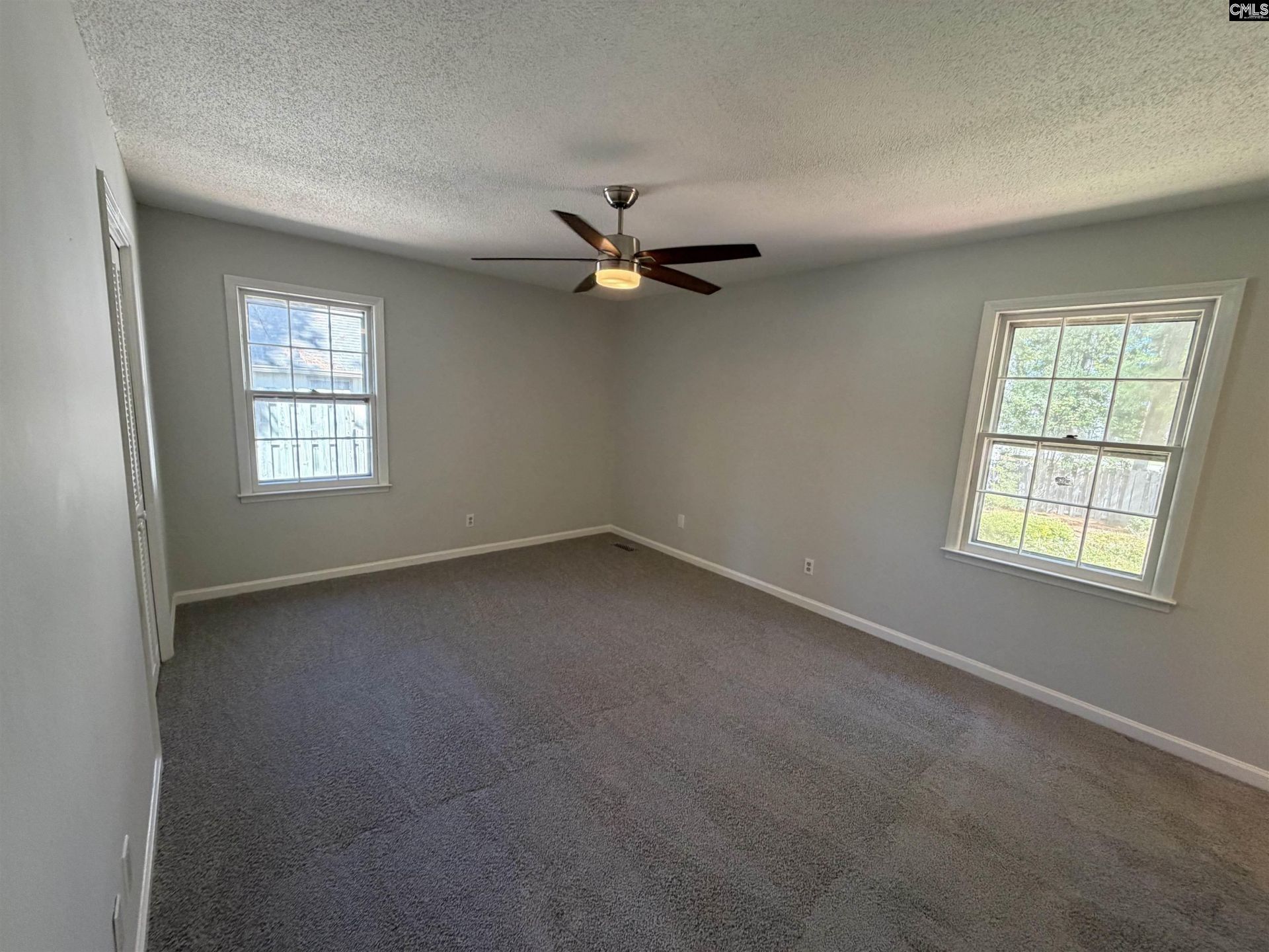 148 Whitwood Circle  Photo 18