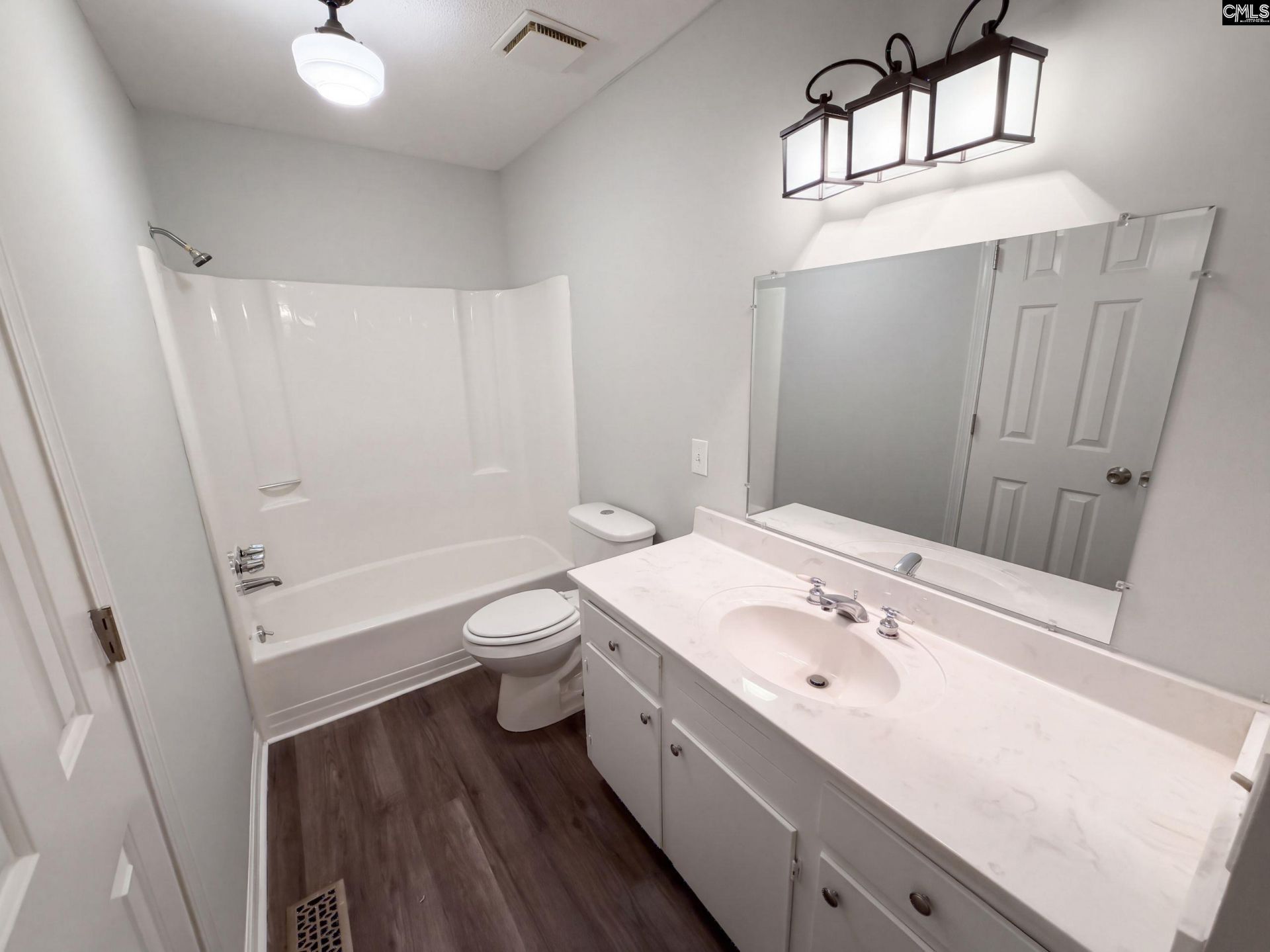 148 Whitwood Circle  Photo 19
